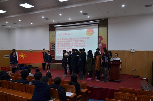 870434840415327920 870434840415327920