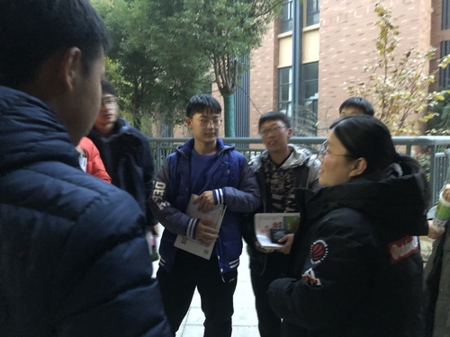 讲座后的交流 讲座后的交流