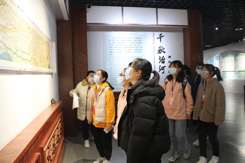 李老师讲解黄河相关知识 李老师讲解黄河相关知识