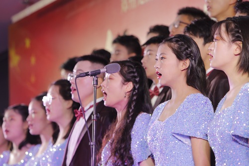 2412班《龙的传人》 2412班《龙的传人》